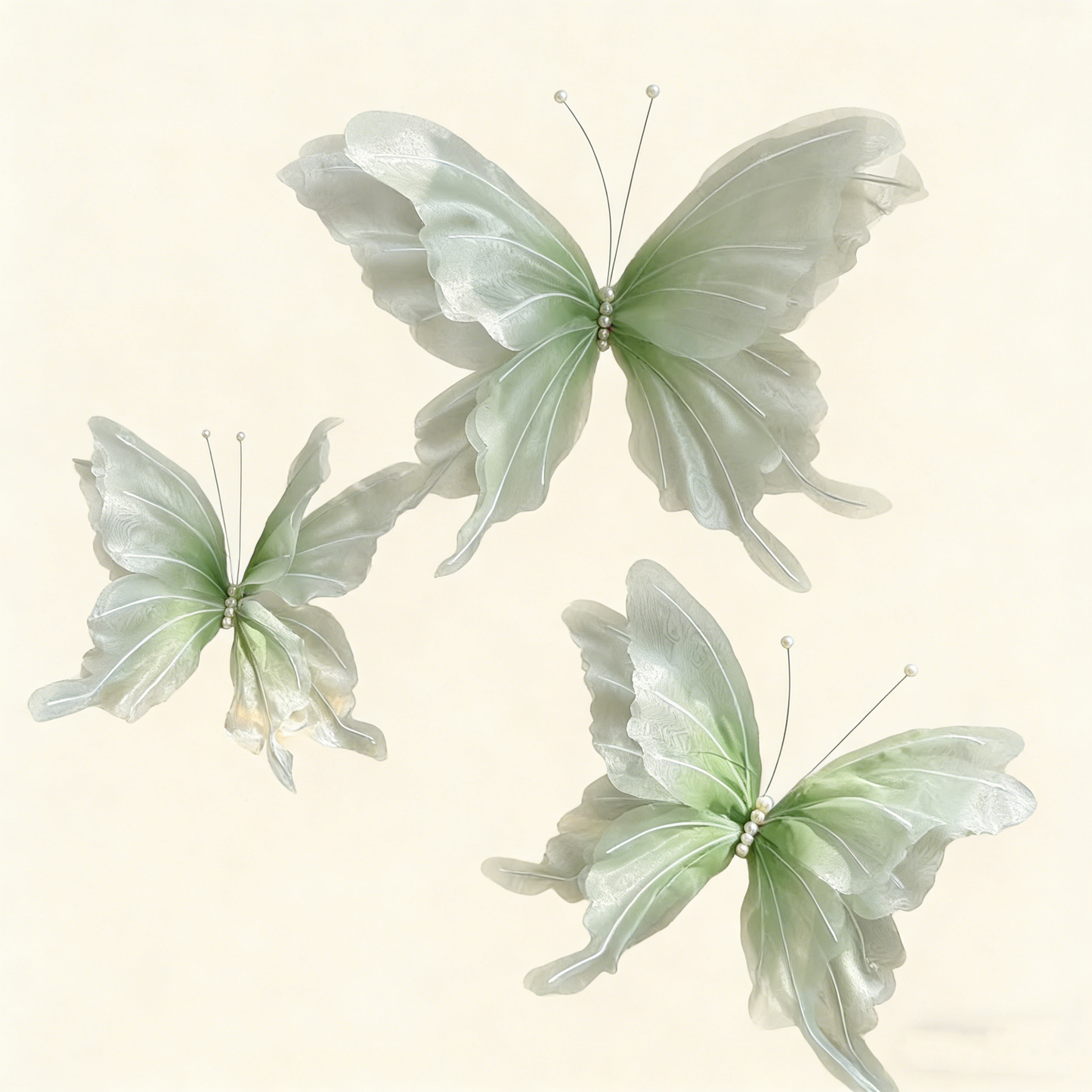 Bomng Delicate Green Drift Art Accent
