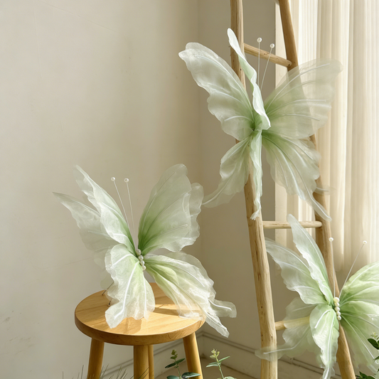 Bomng Delicate Green Drift Art Accent